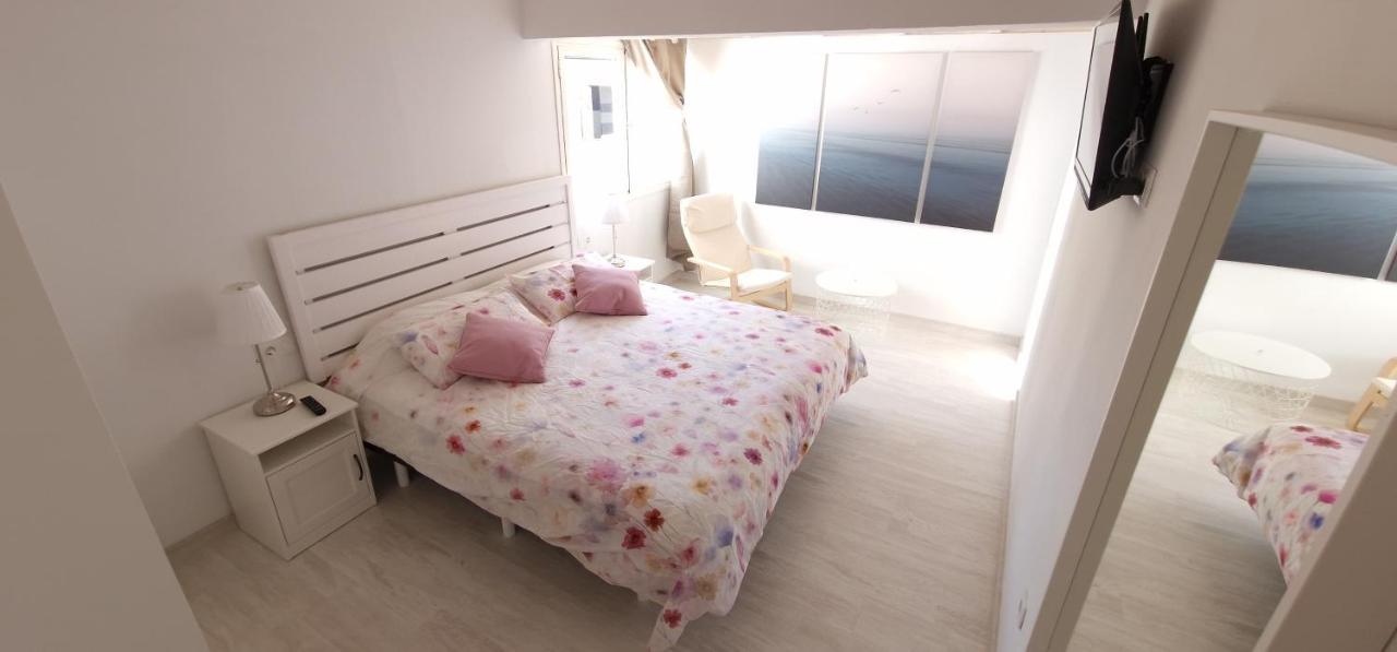 הוילה טרחלחו Casa Geminis, Relax, Sol Y Jacuzzi מראה חיצוני תמונה