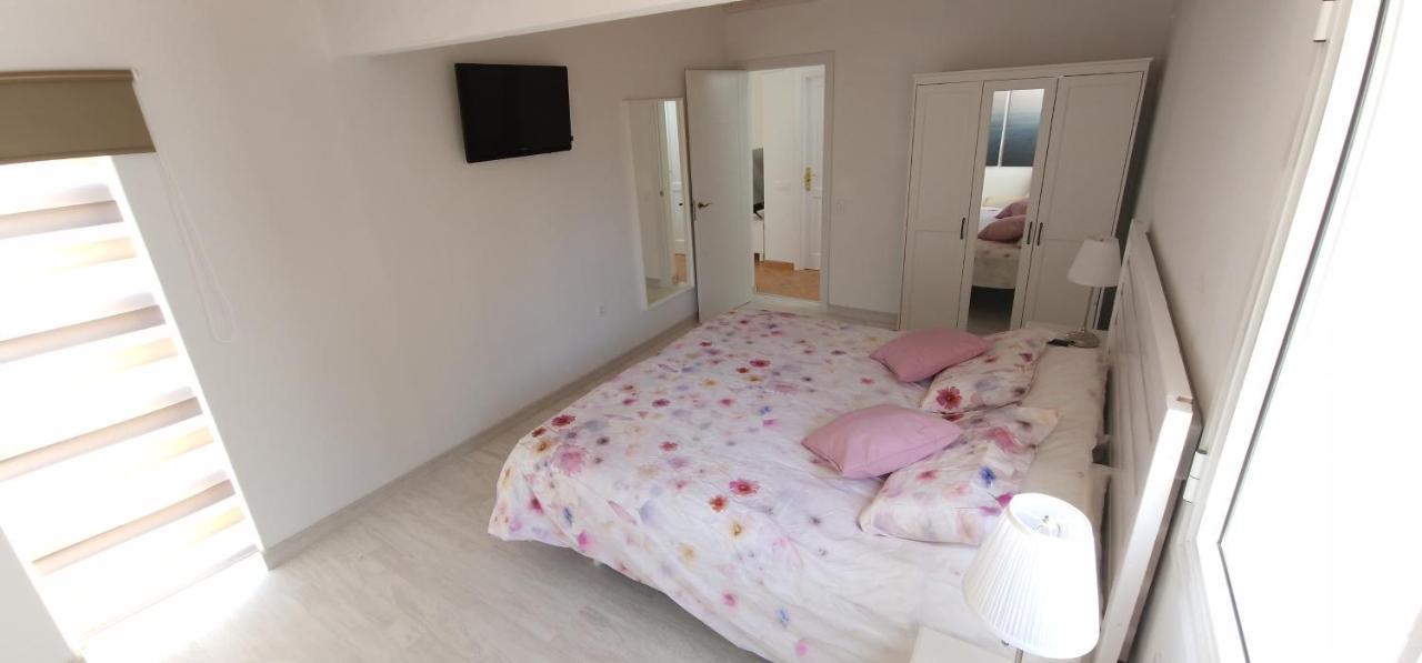 הוילה טרחלחו Casa Geminis, Relax, Sol Y Jacuzzi מראה חיצוני תמונה